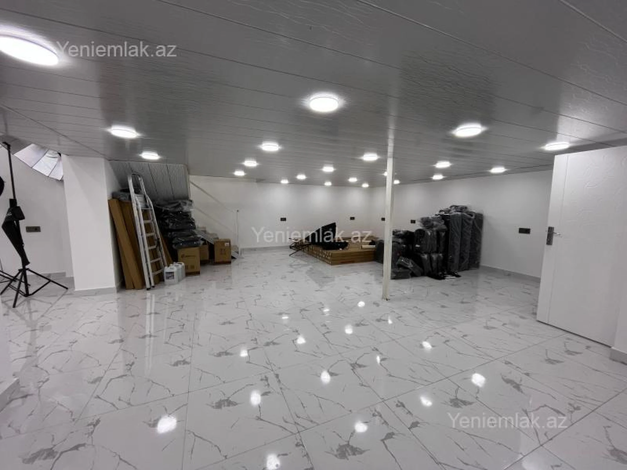 Satılır 3 otaqlı obyekt 155 m²