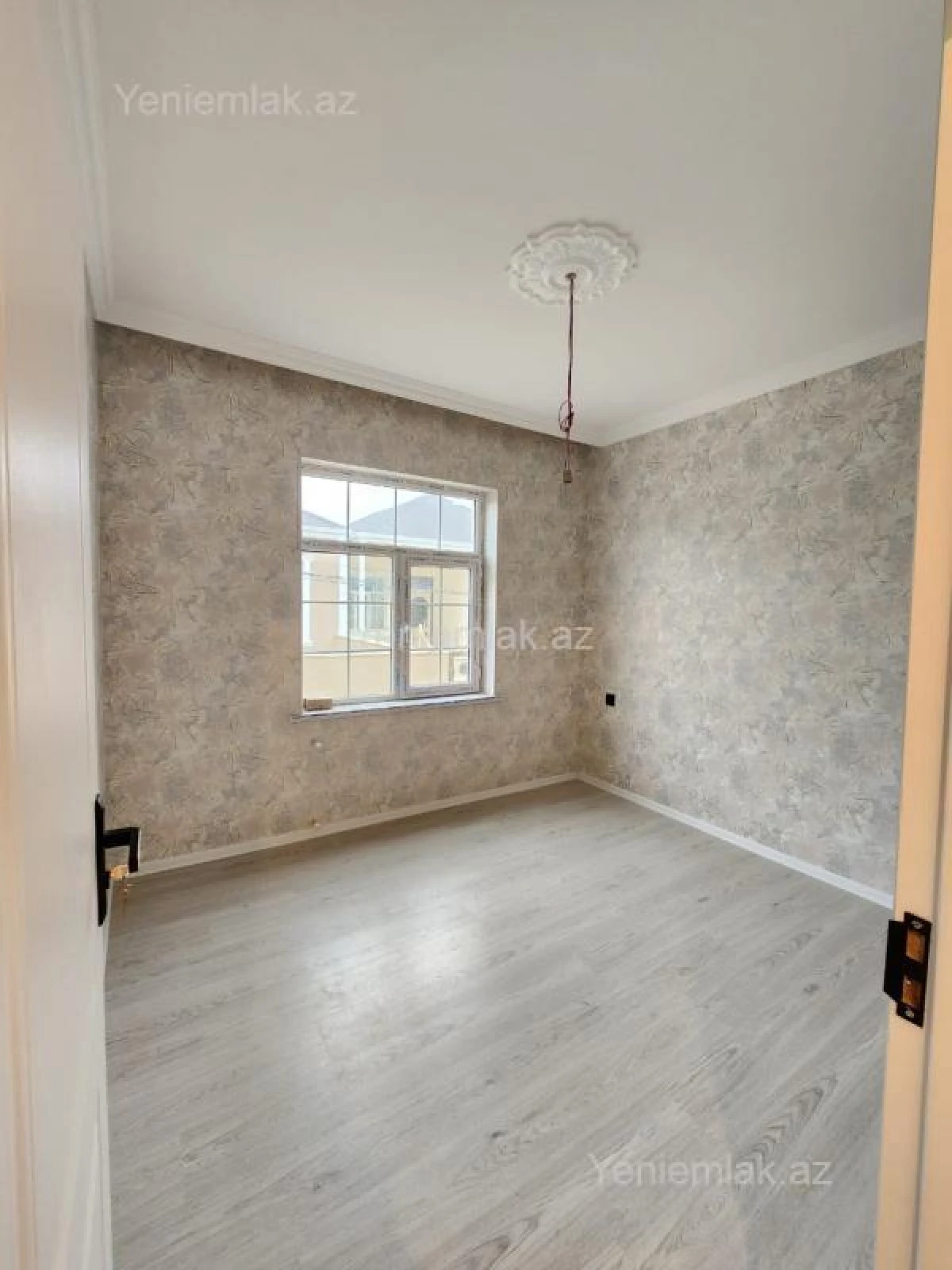 Satılır 4 otaqlı həyət evi 110 m²