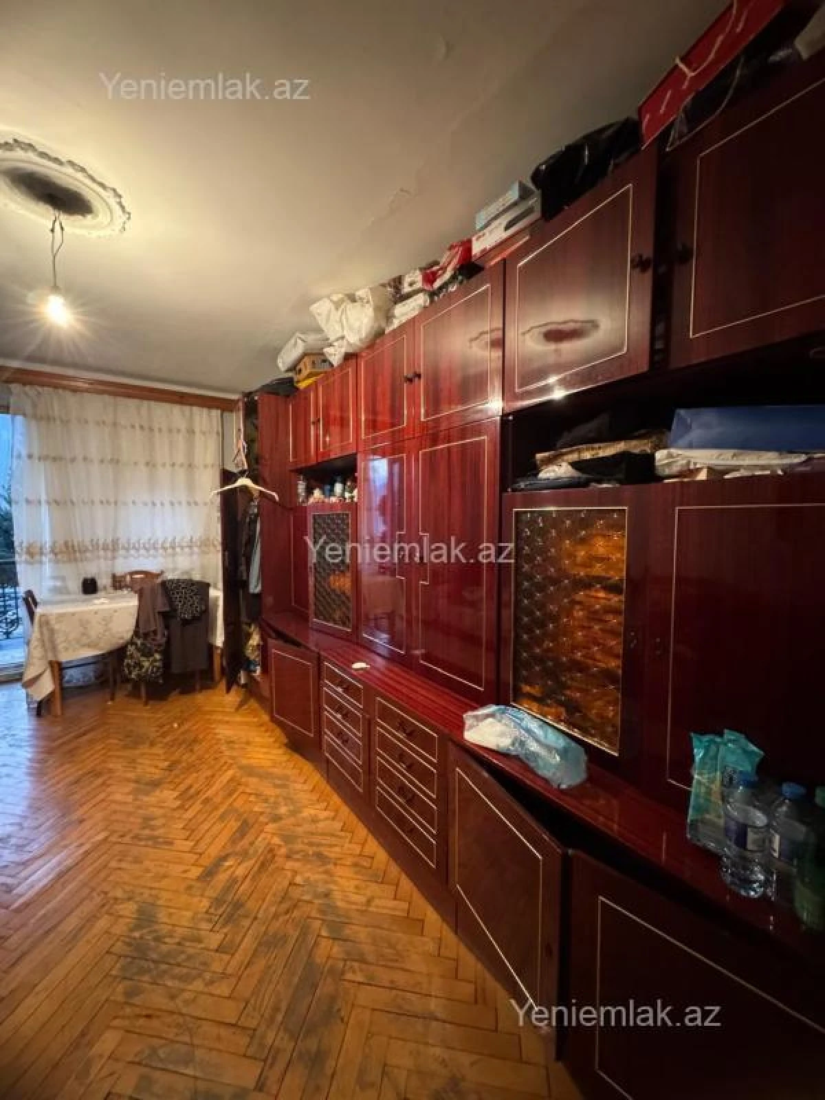 Satılır 3 otaqlı köhnə tikili 70 m²