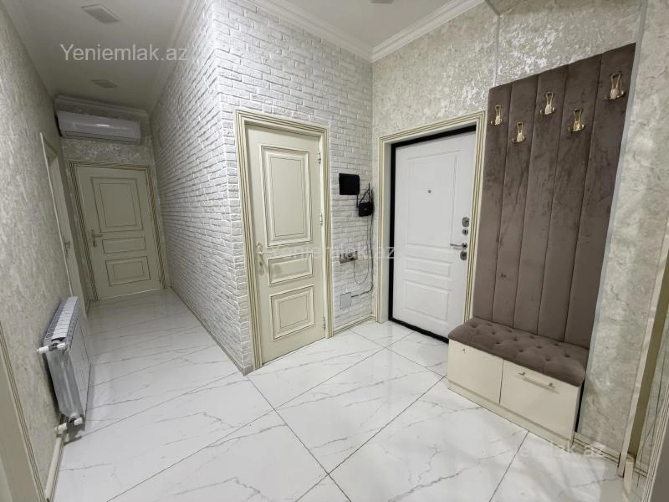 Satılır 3 otaqlı yeni tikili 87 m²