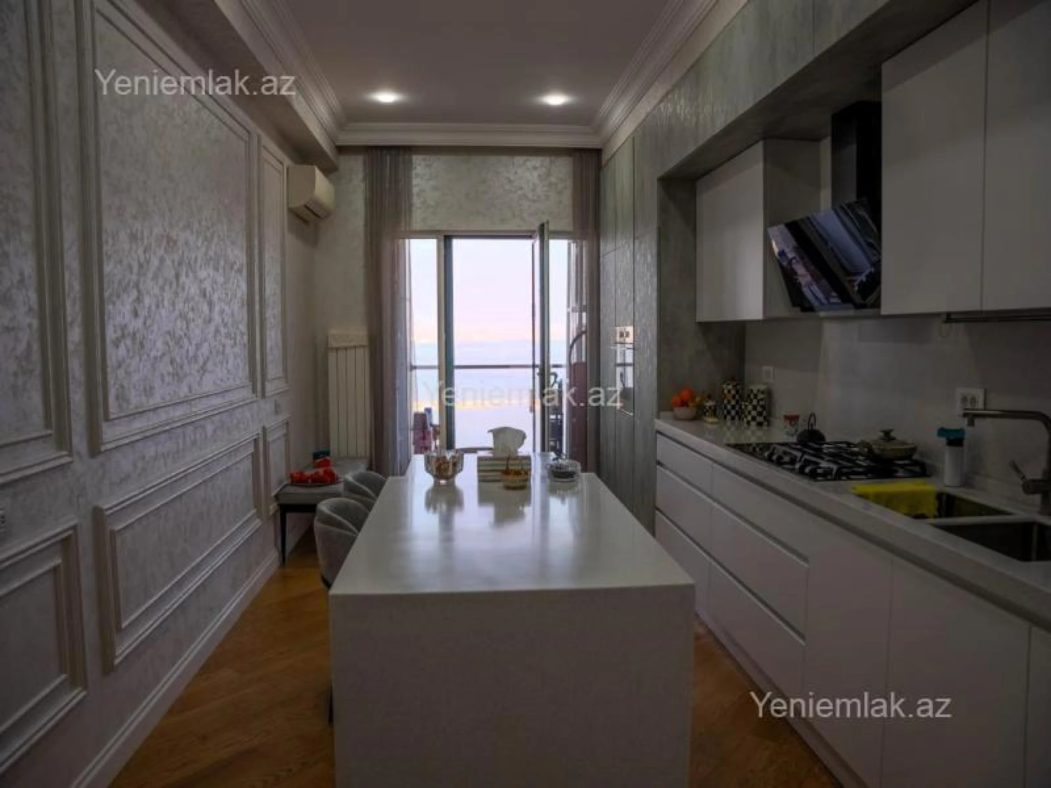 Satılır 5 otaqlı yeni tikili 228 m²