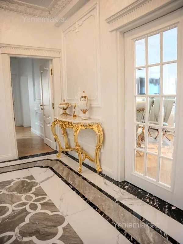 Satılır 5 otaqlı yeni tikili 228 m²