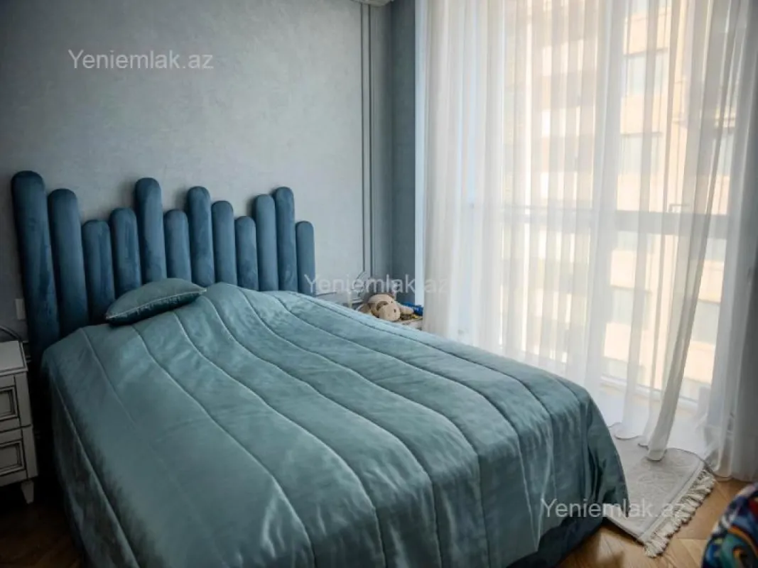 Satılır 5 otaqlı yeni tikili 228 m²