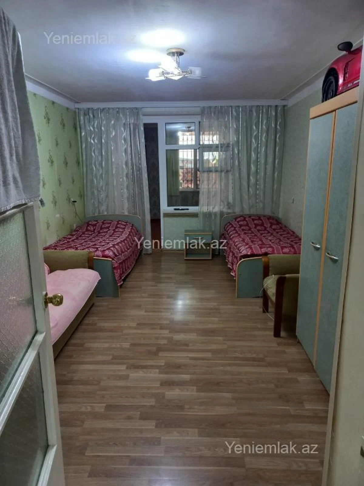 Satılır 4 otaqlı köhnə tikili 110 m²