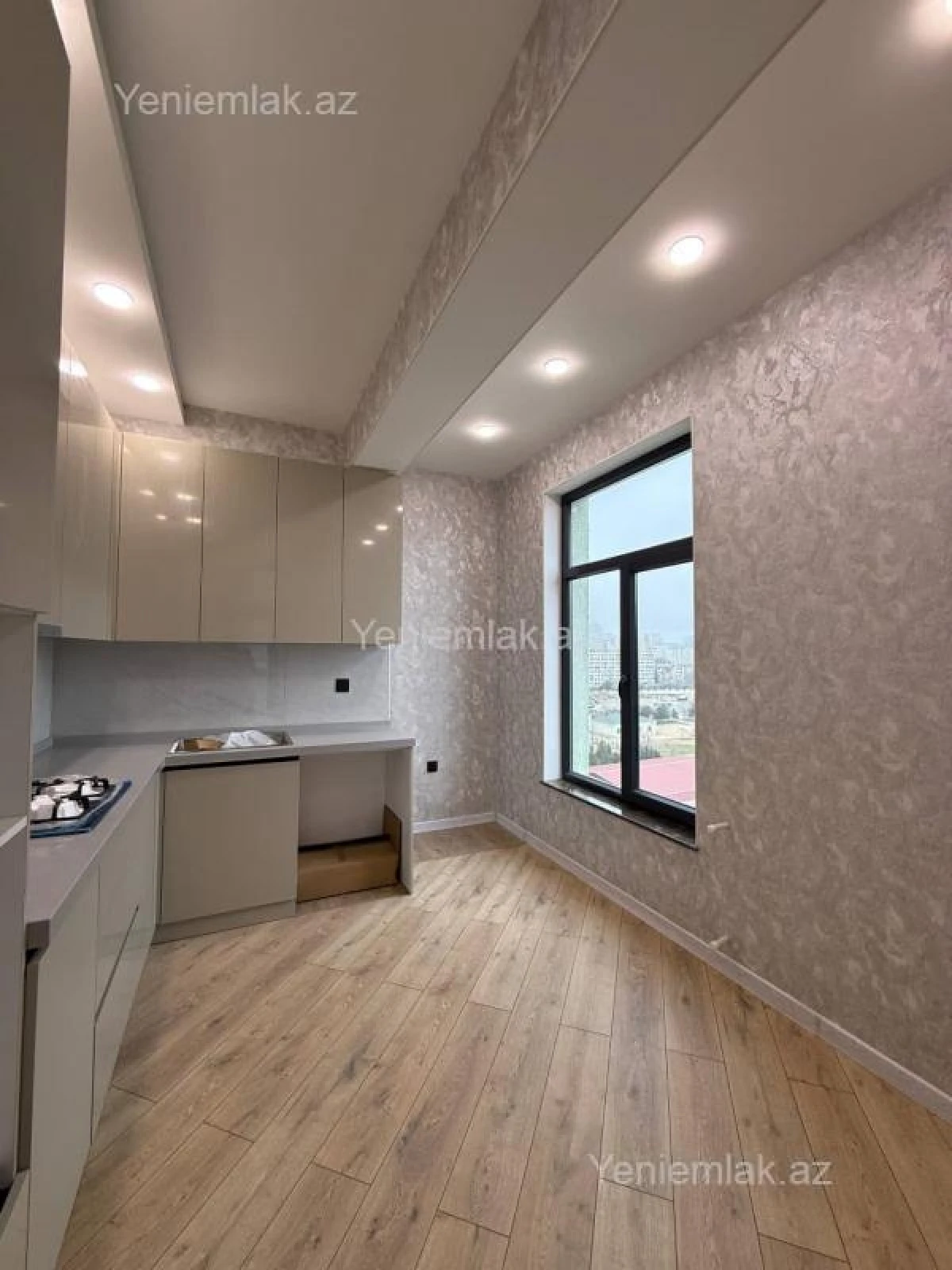 Satılır 2 otaqlı yeni tikili 73 m²