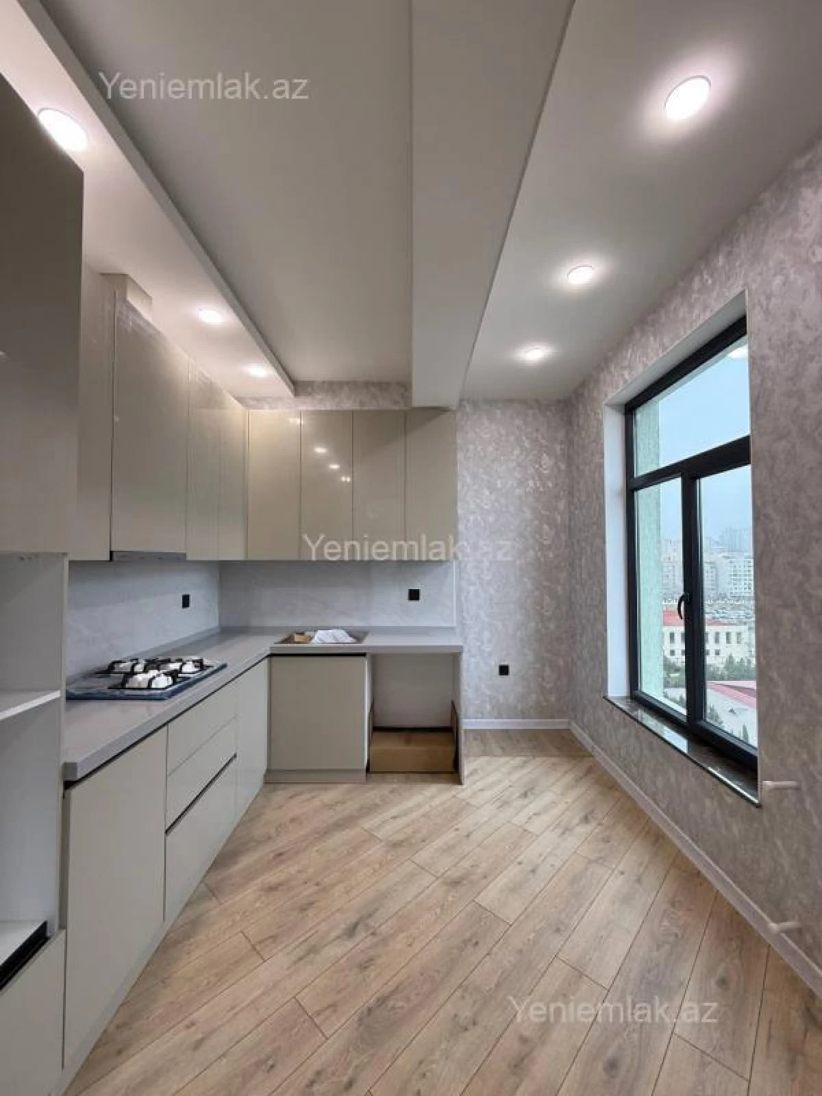 Satılır 2 otaqlı yeni tikili 73 m²