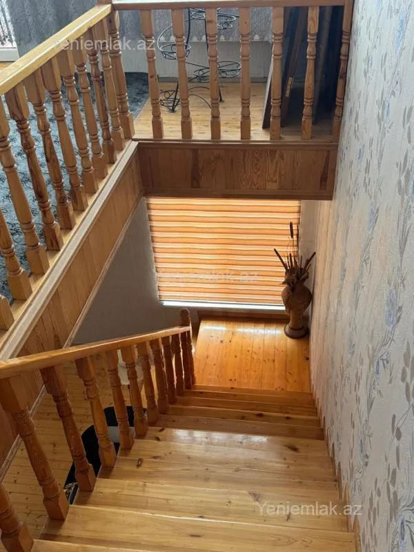 Satılır 6 otaqlı həyət evi 127 m²