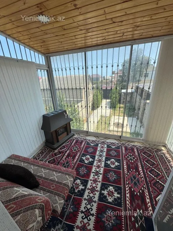 Satılır 6 otaqlı həyət evi 127 m²