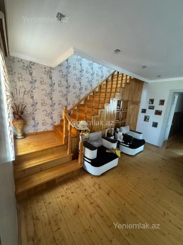 Satılır 6 otaqlı həyət evi 127 m²