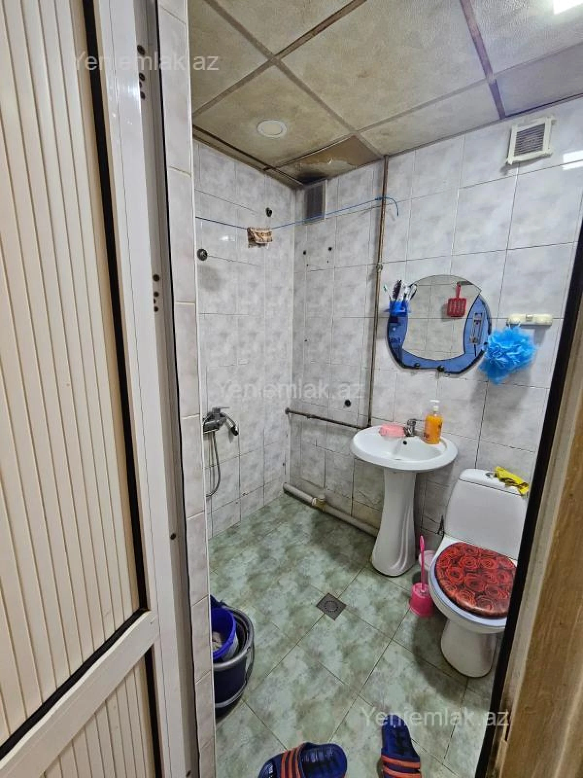 Satılır 2 otaqlı köhnə tikili 69 m²