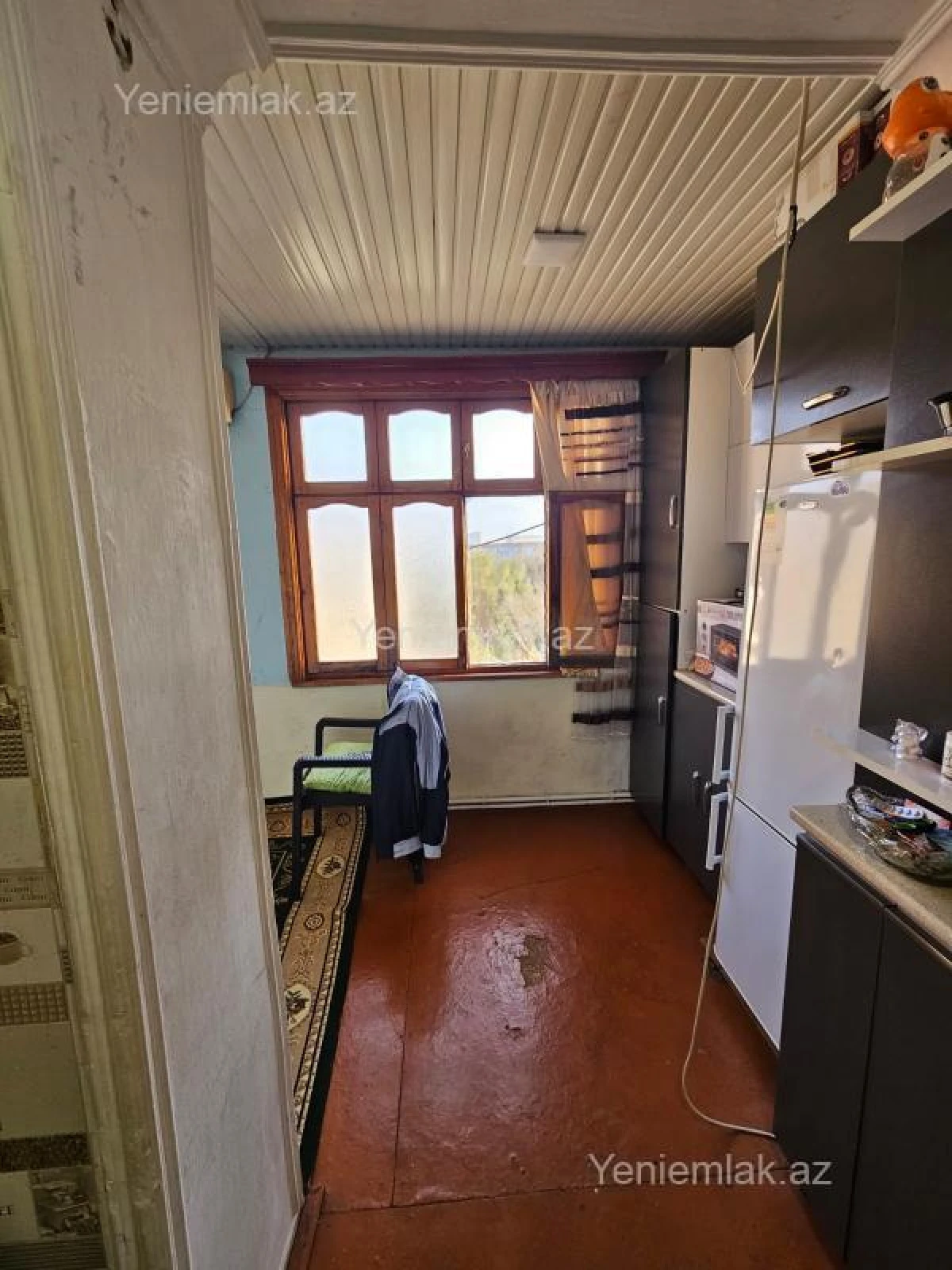 Satılır 2 otaqlı köhnə tikili 69 m²