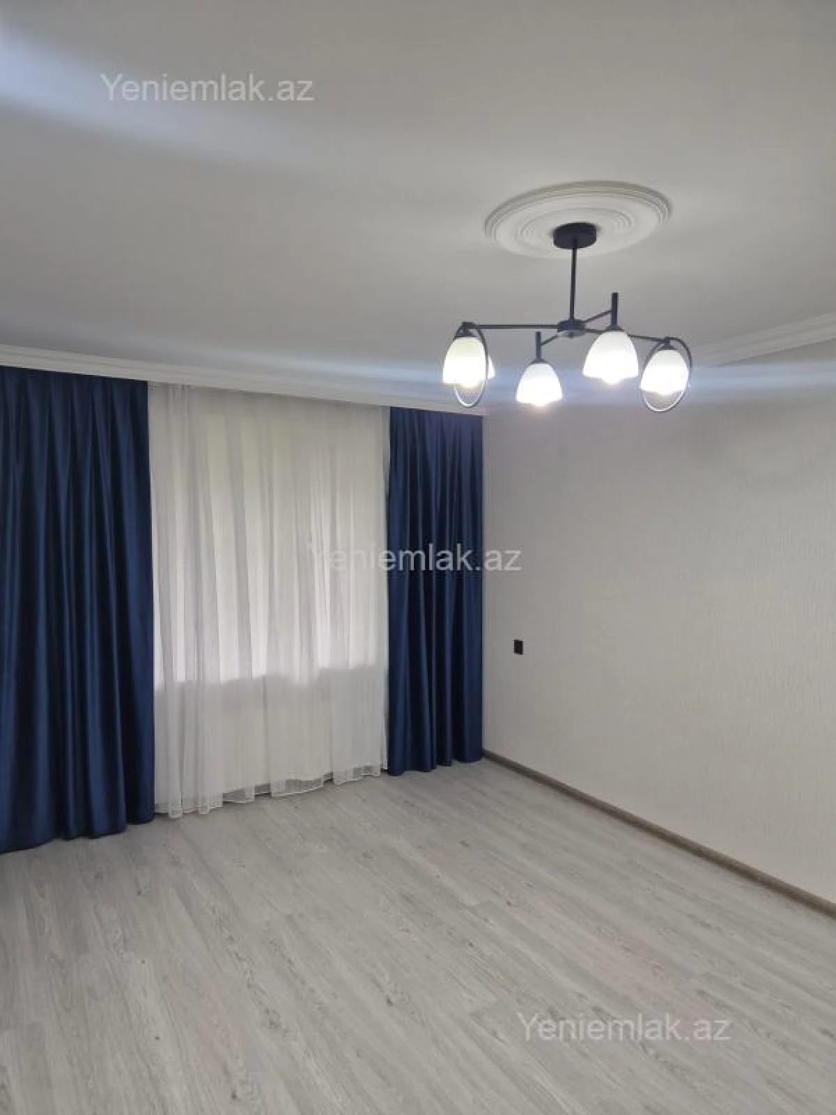 Satılır 1 otaqlı köhnə tikili 35 m²