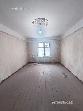 Satılır 3 otaqlı köhnə tikili 72 m²