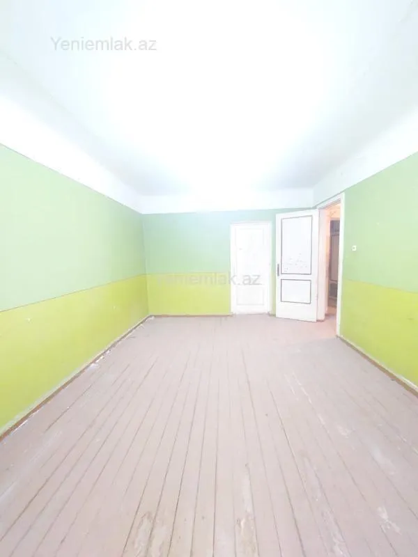 Satılır 3 otaqlı köhnə tikili 72 m²