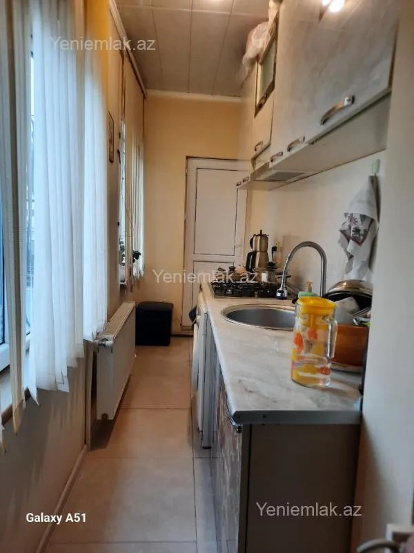 Satılır 2 otaqlı həyət evi 220 m²
