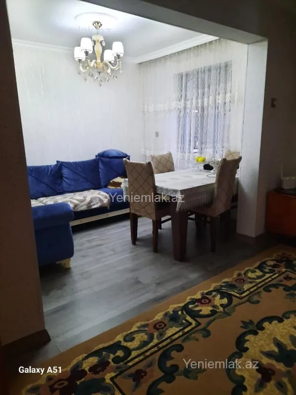 Satılır 2 otaqlı həyət evi 220 m²