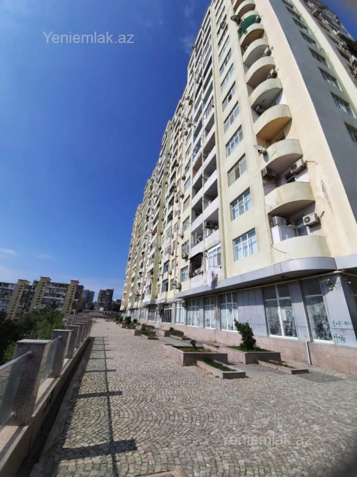 Satılır 3 otaqlı yeni tikili 85 m²
