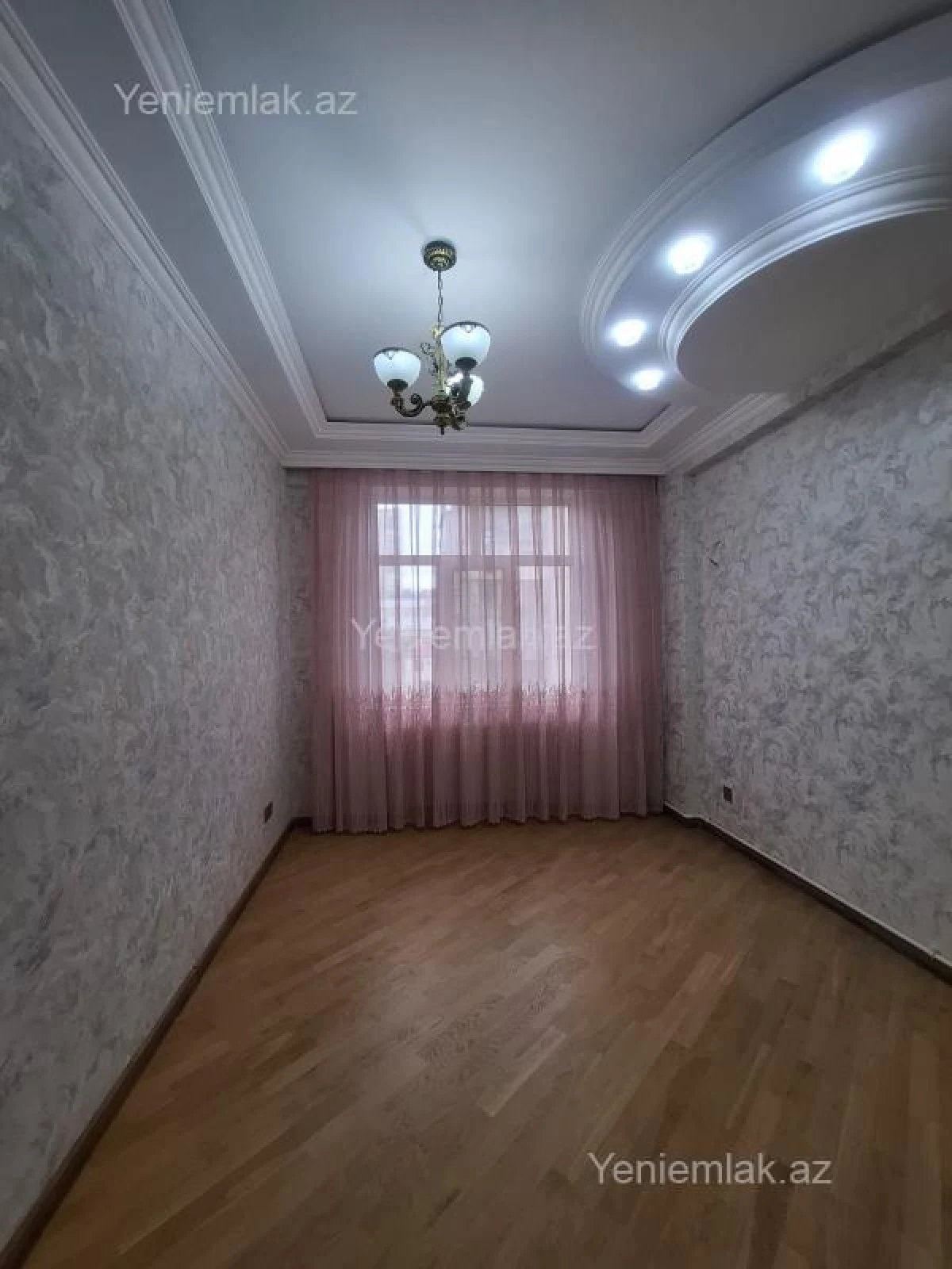 Satılır 3 otaqlı yeni tikili 85 m²