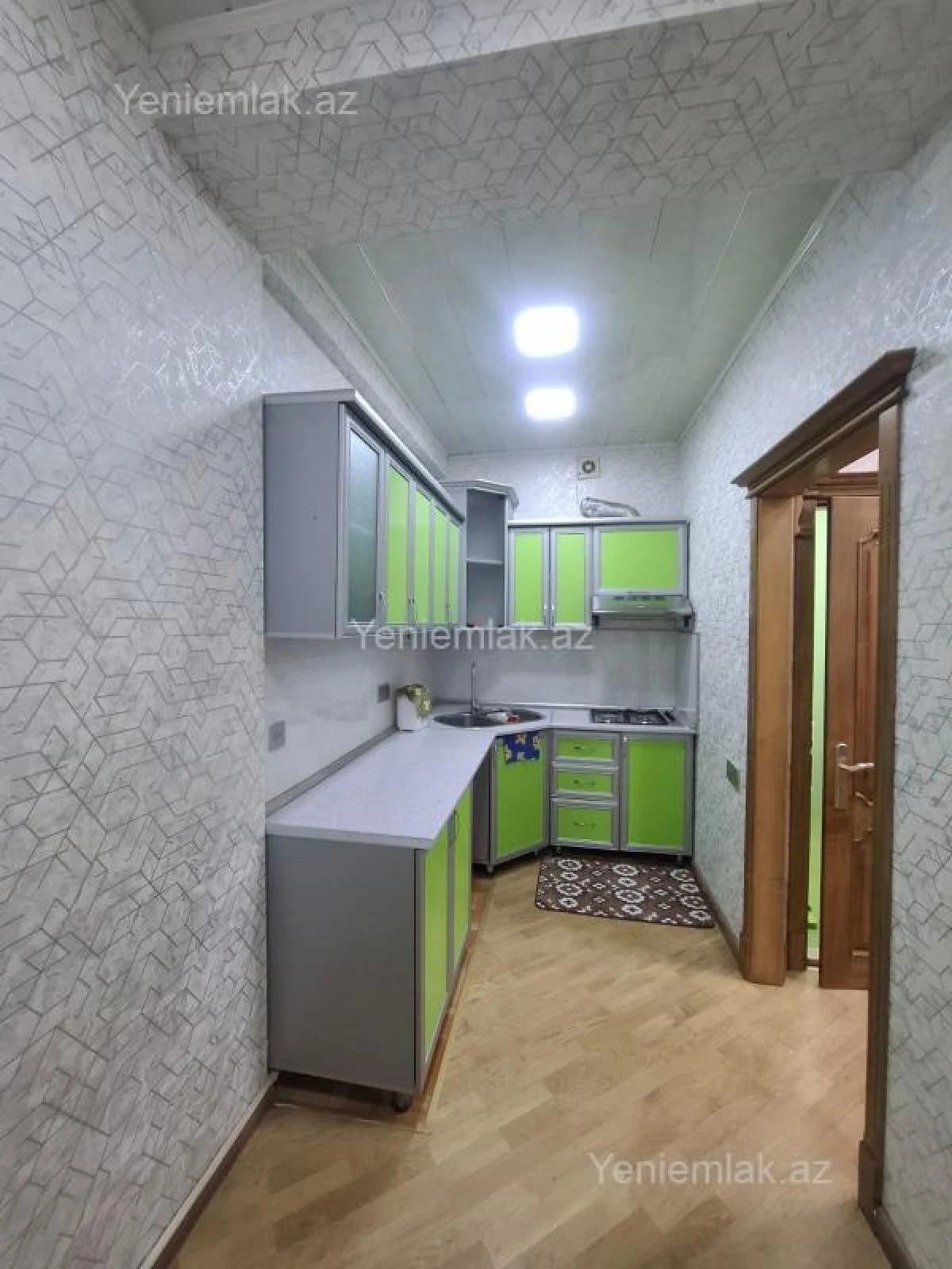 Satılır 3 otaqlı yeni tikili 85 m²