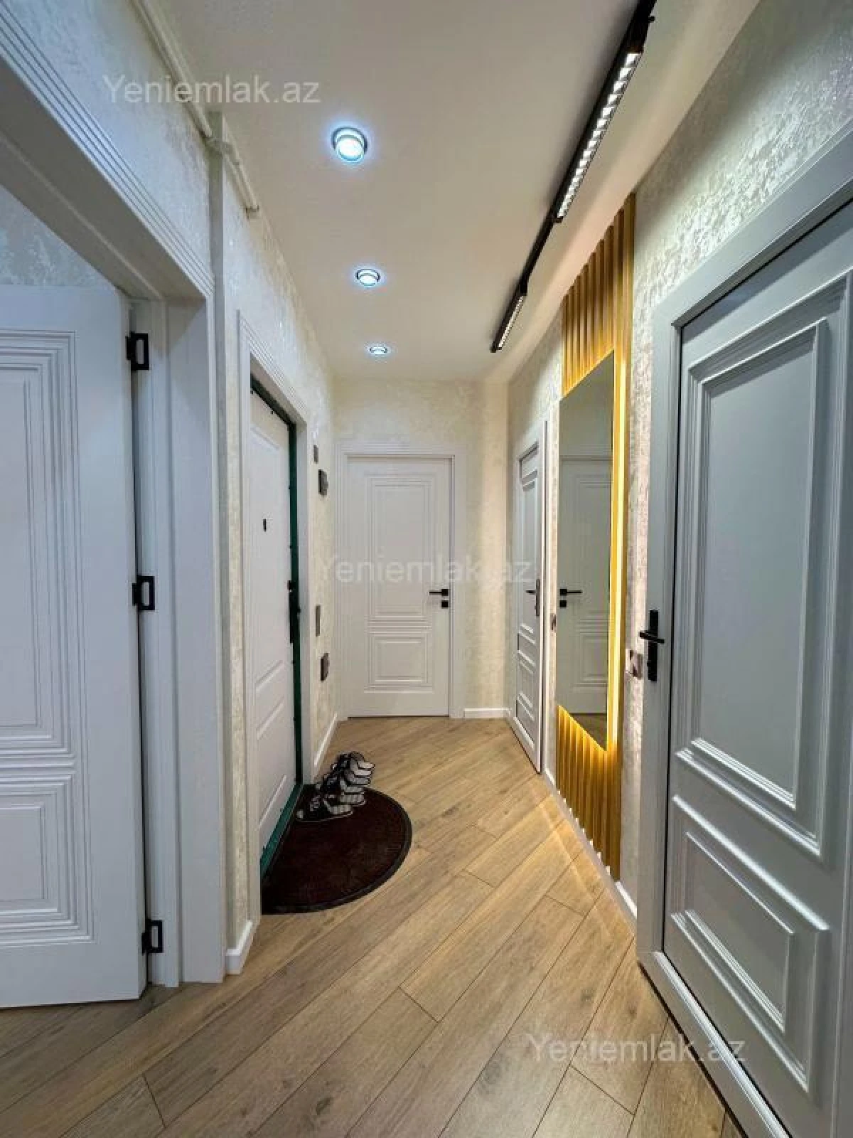 Satılır 2 otaqlı köhnə tikili 60 m²