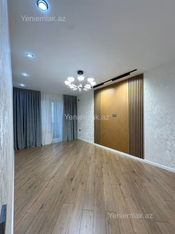 Satılır 2 otaqlı köhnə tikili 60 m²