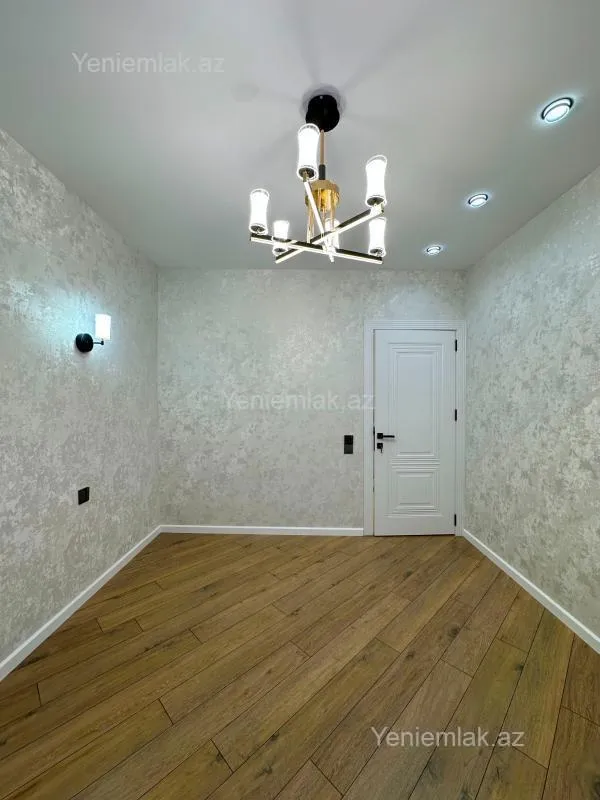 Satılır 2 otaqlı köhnə tikili 60 m²