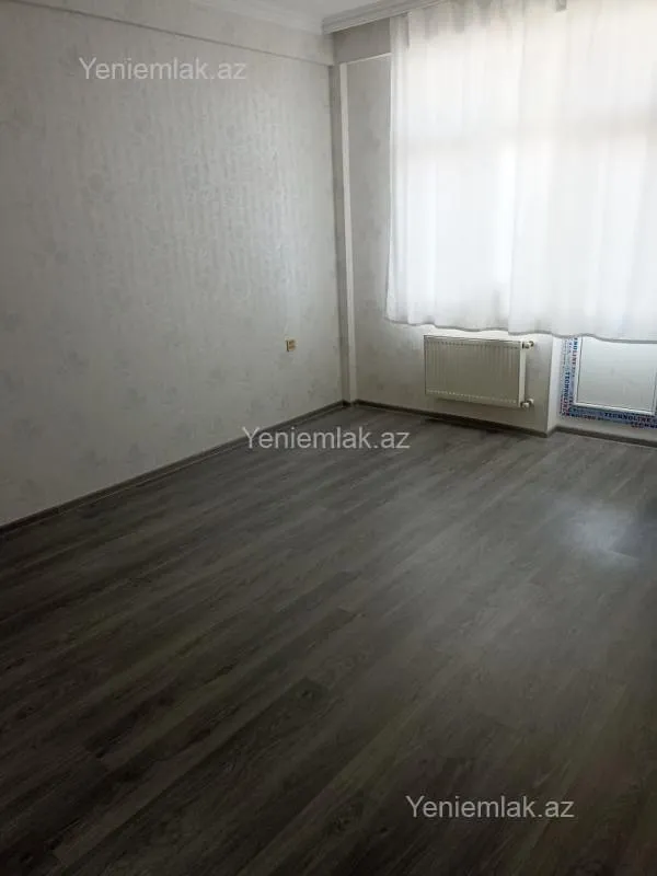 Satılır 2 otaqlı köhnə tikili 52.4 m²