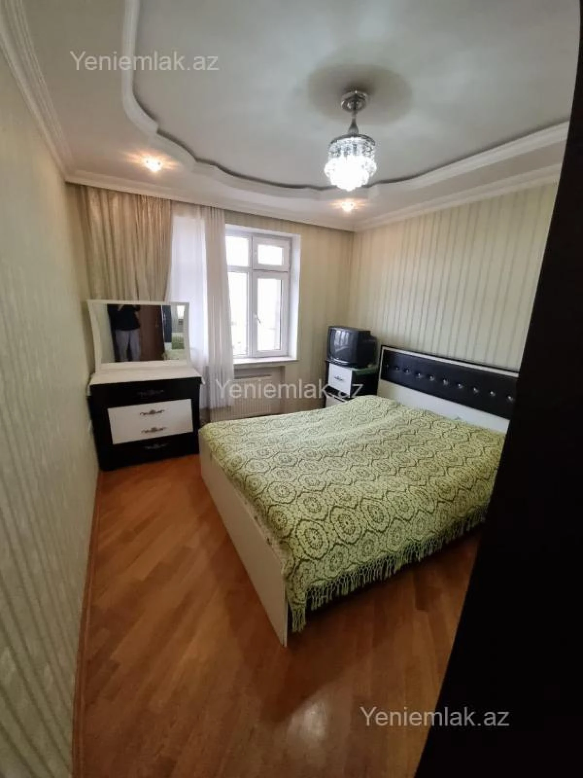 Satılır 3 otaqlı köhnə tikili 90 m²