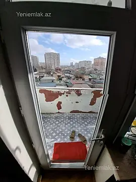 Satılır 3 otaqlı köhnə tikili 90 m²
