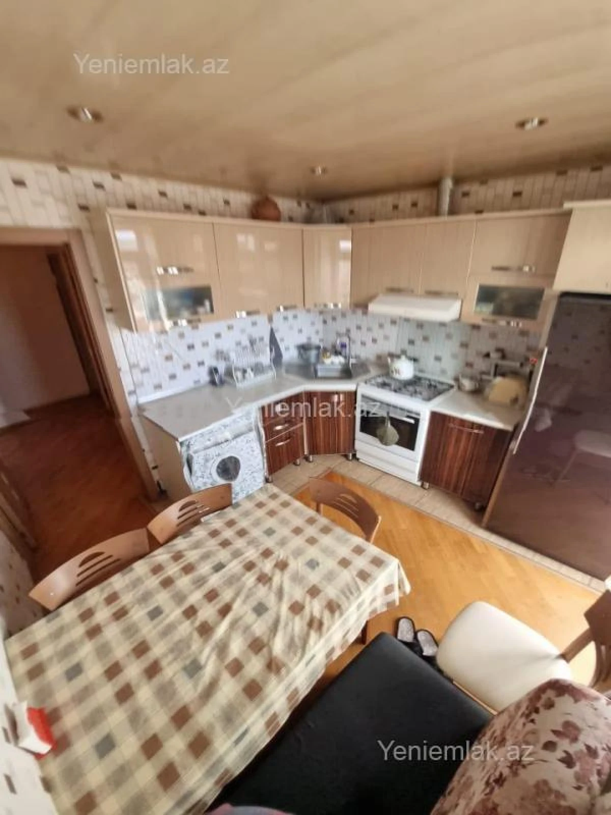 Satılır 3 otaqlı köhnə tikili 90 m²