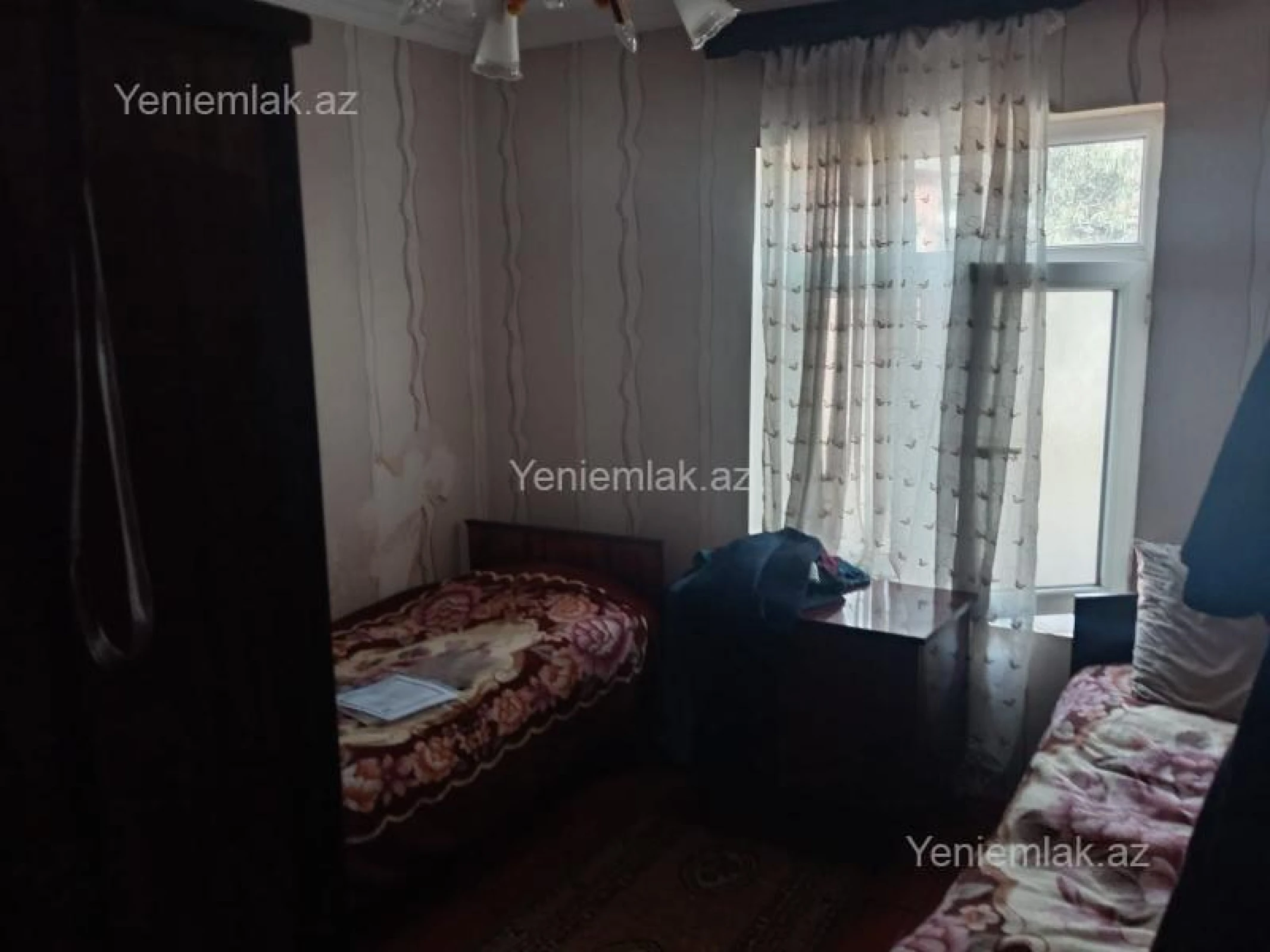 Satılır 6 otaqlı köhnə tikili 160 m²