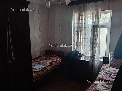 Satılır 6 otaqlı köhnə tikili 160 m²