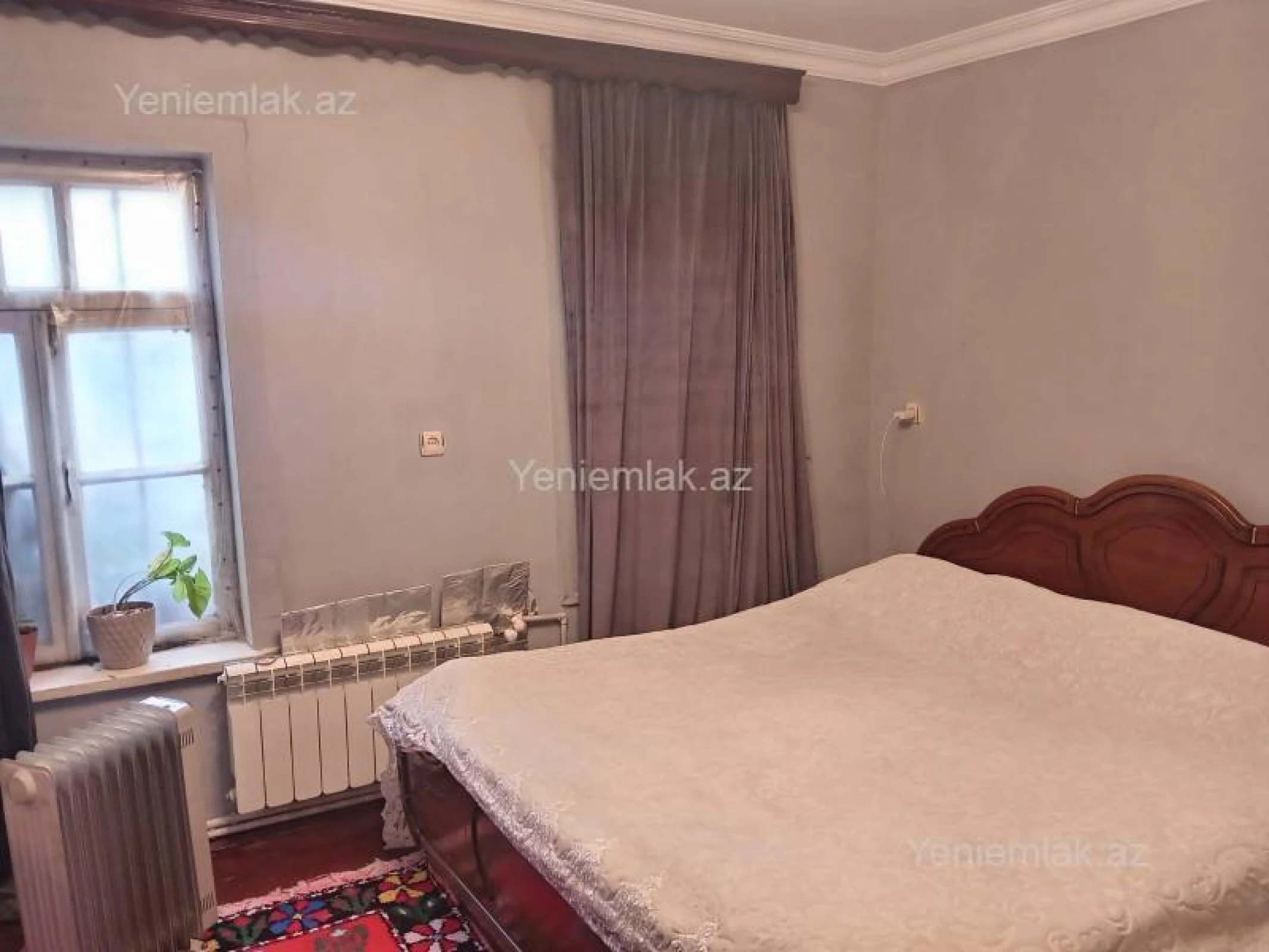 Satılır 6 otaqlı köhnə tikili 160 m²