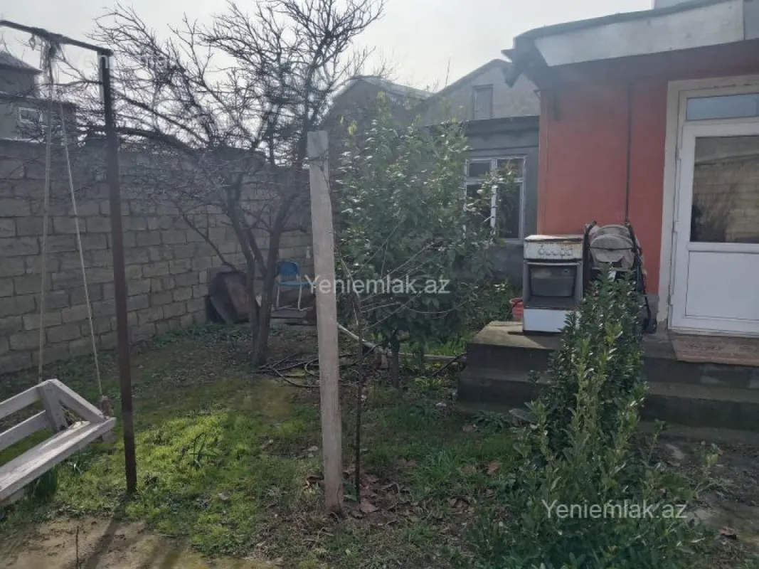 Satılır 6 otaqlı köhnə tikili 160 m²
