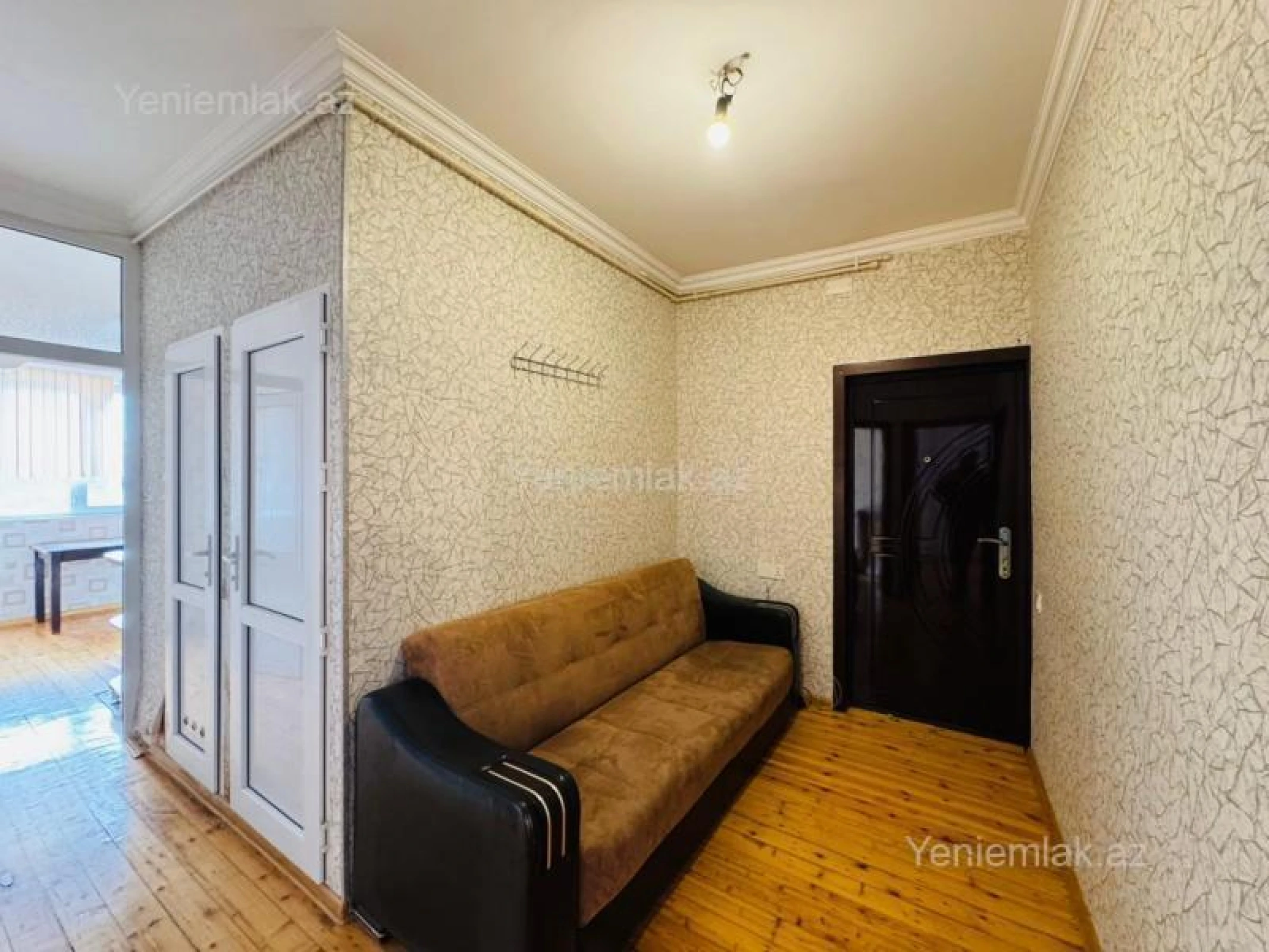 Satılır 4 otaqlı köhnə tikili 96 m²