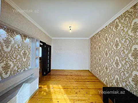 Satılır 4 otaqlı köhnə tikili 96 m²
