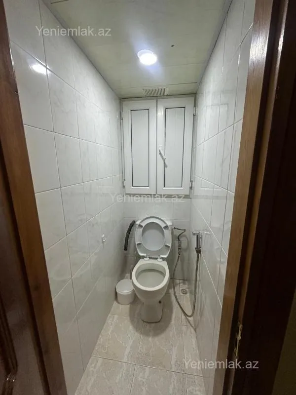 Satılır 2 otaqlı köhnə tikili 60 m²