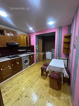 Satılır 2 otaqlı köhnə tikili 60 m²