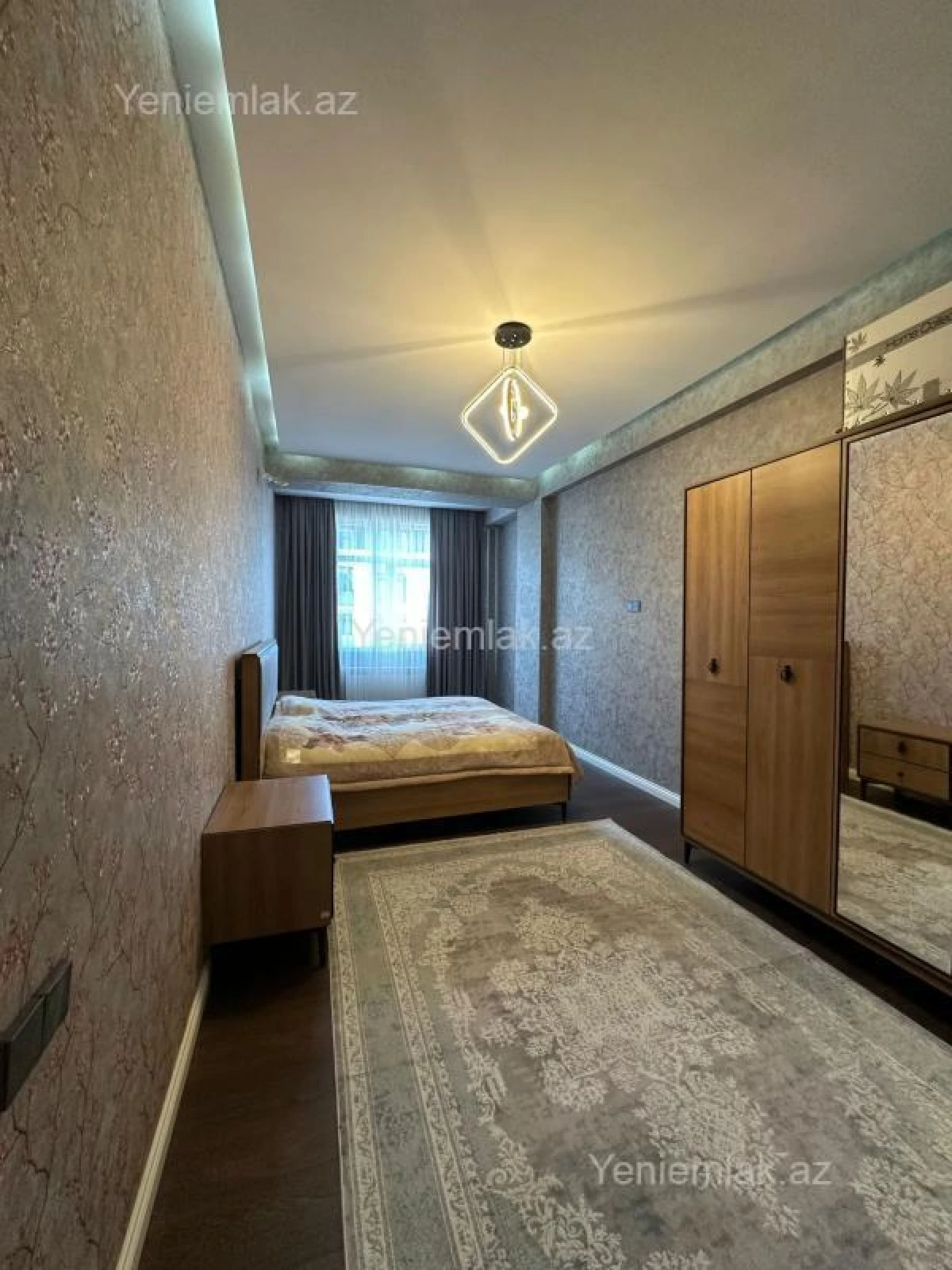 Satılır 3 otaqlı yeni tikili 100 m²