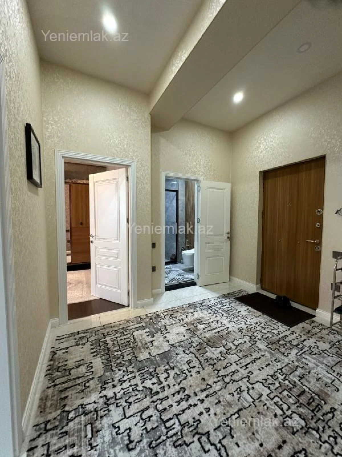 Satılır 3 otaqlı yeni tikili 100 m²