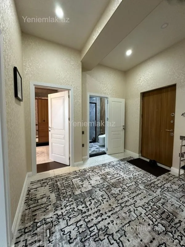 Satılır 3 otaqlı yeni tikili 100 m²