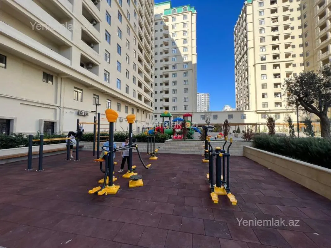 Satılır 3 otaqlı yeni tikili 100 m²