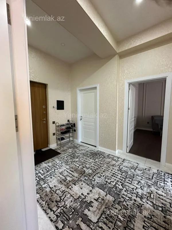 Satılır 3 otaqlı yeni tikili 100 m²