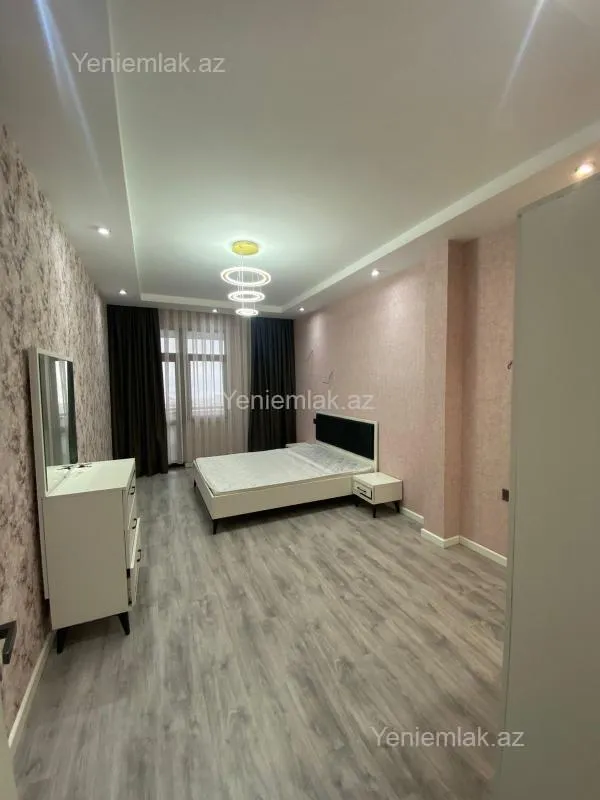 Satılır 2 otaqlı yeni tikili 80 m²