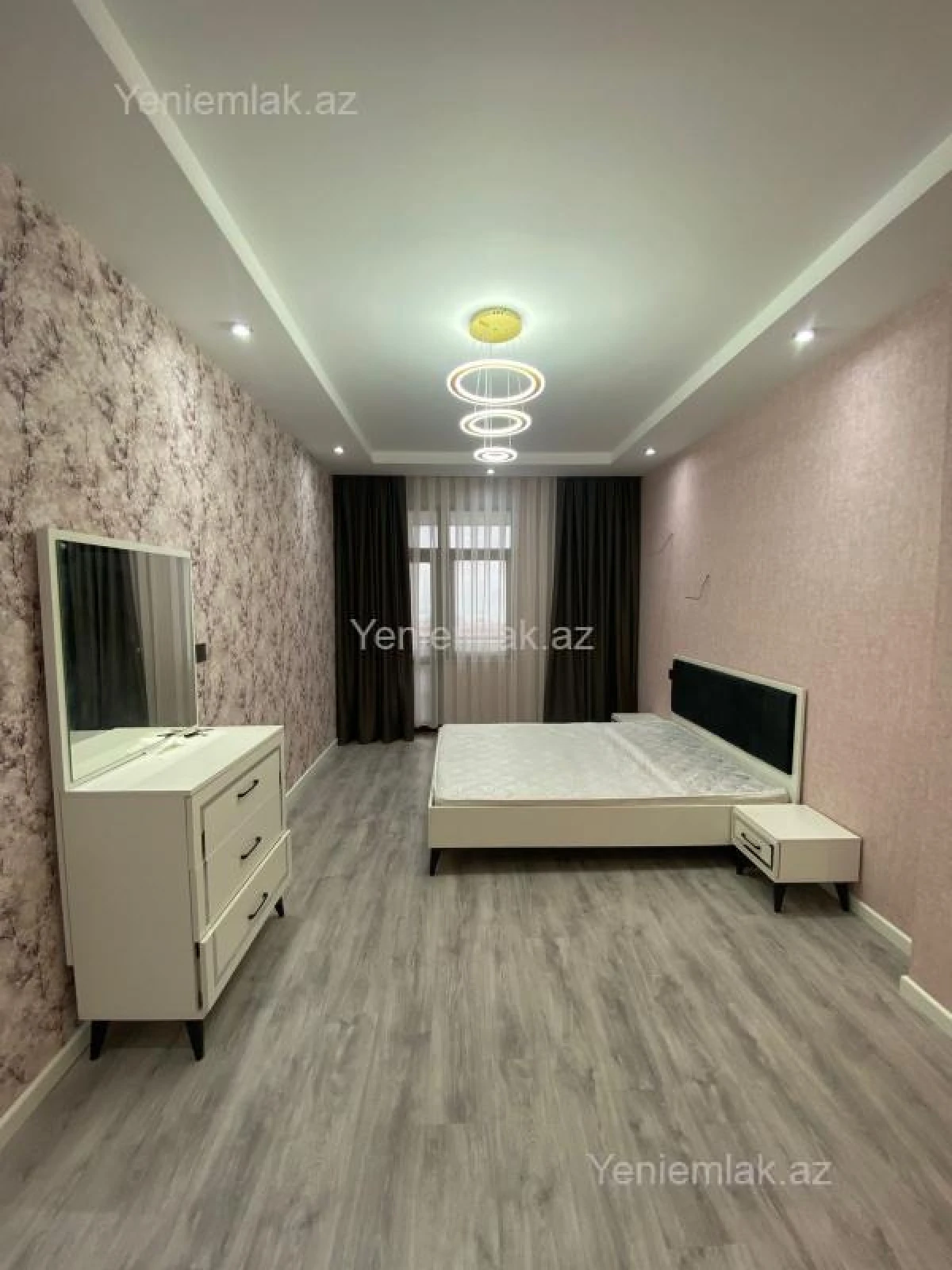 Satılır 2 otaqlı yeni tikili 80 m²