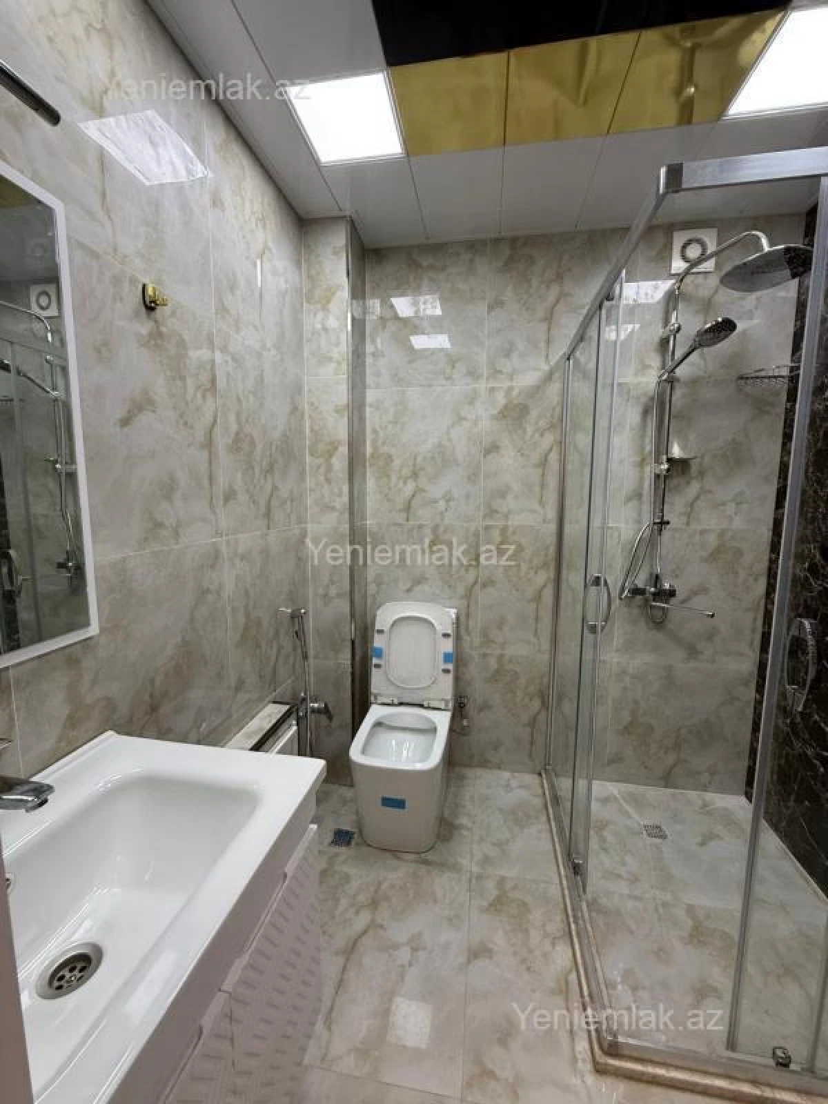 Satılır 2 otaqlı köhnə tikili 50 m²