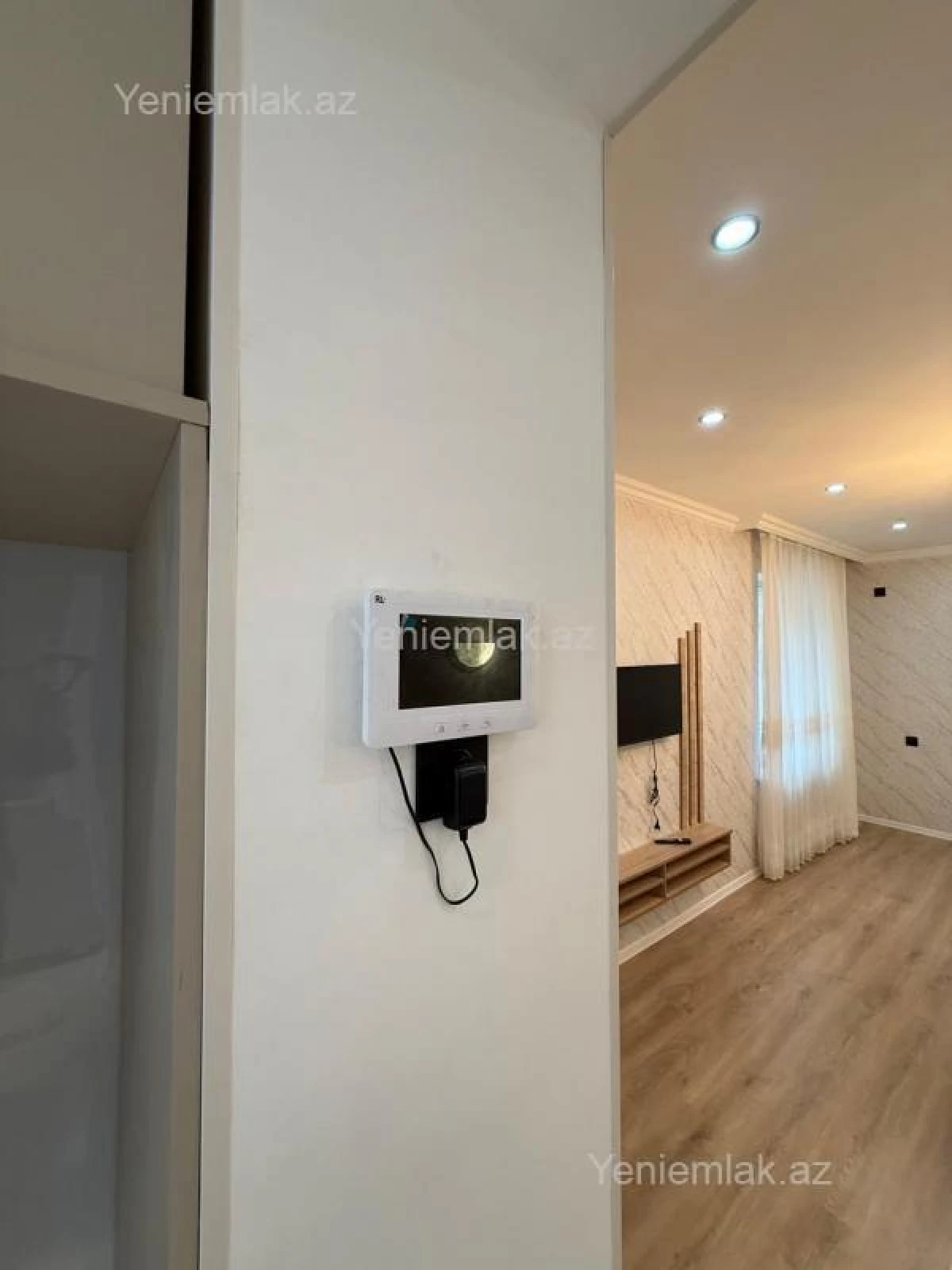Satılır 2 otaqlı köhnə tikili 50 m²