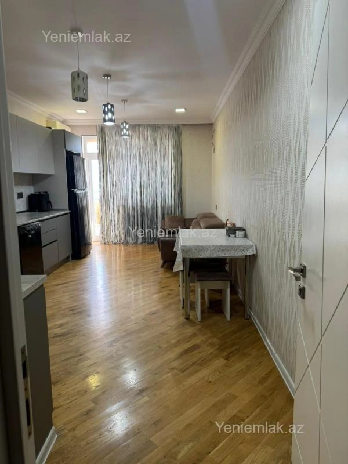 Satılır 3 otaqlı yeni tikili 120 m²