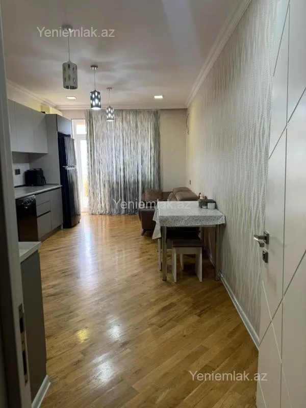 Satılır 3 otaqlı yeni tikili 120 m²