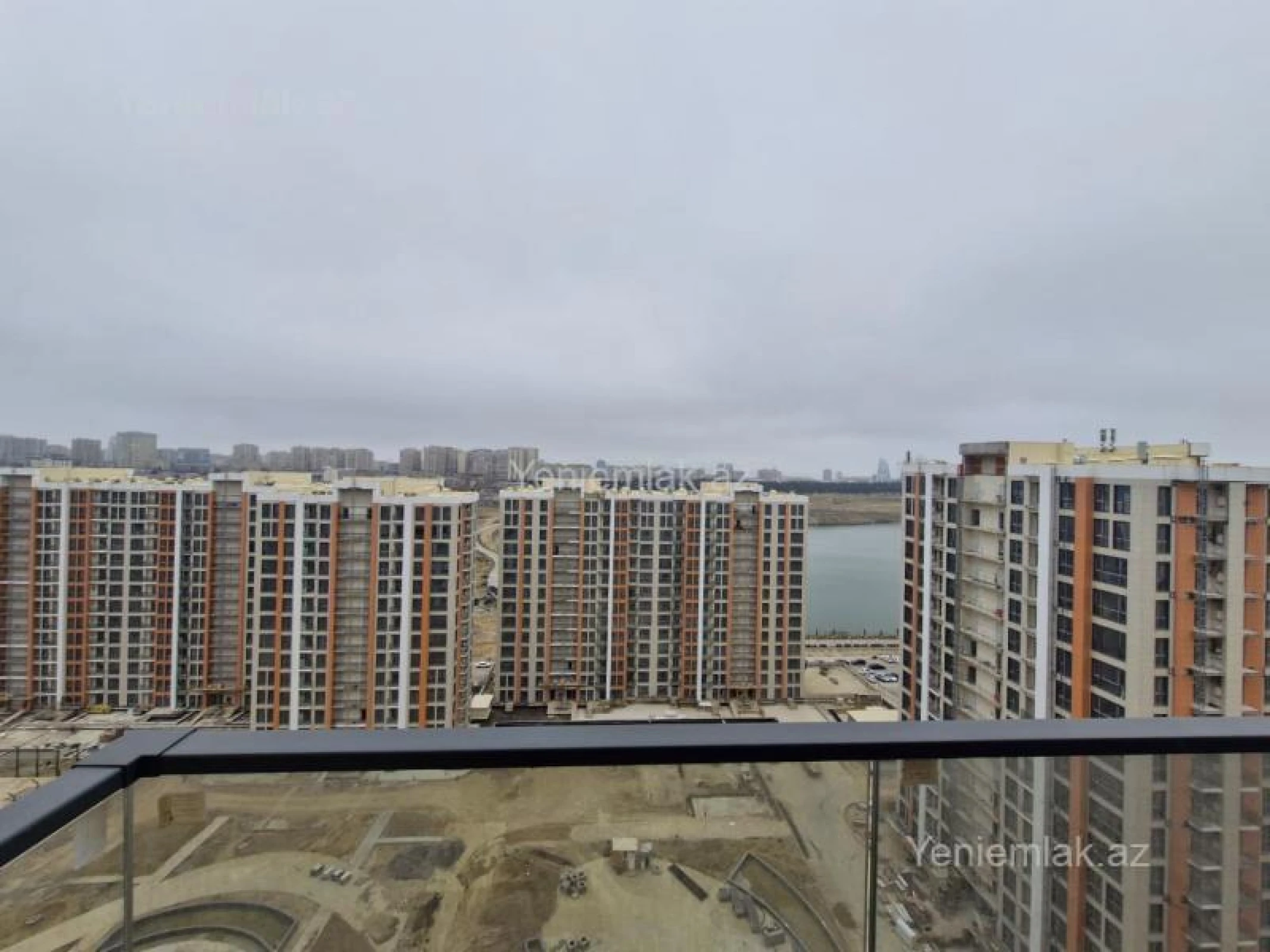 Satılır 3 otaqlı yeni tikili 72 m²